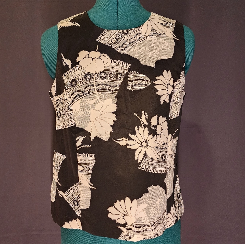 3/$20 Floral Black and White Sleeveless Top
